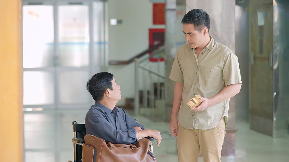 Phân đoạn cuối cùng của cố diễn viên Nguyễn Hậu đã lên sóng Gạo nếp gạo tẻ tối qua: Cảnh quay dở dang như một điềm báo! - Ảnh 5. Phân đoạn cuối cùng của cố diễn viên Nguyễn Hậu đã lên sóng Gạo nếp gạo tẻ tối qua: Cảnh quay dở dang như một điềm báo! - Ảnh 5.