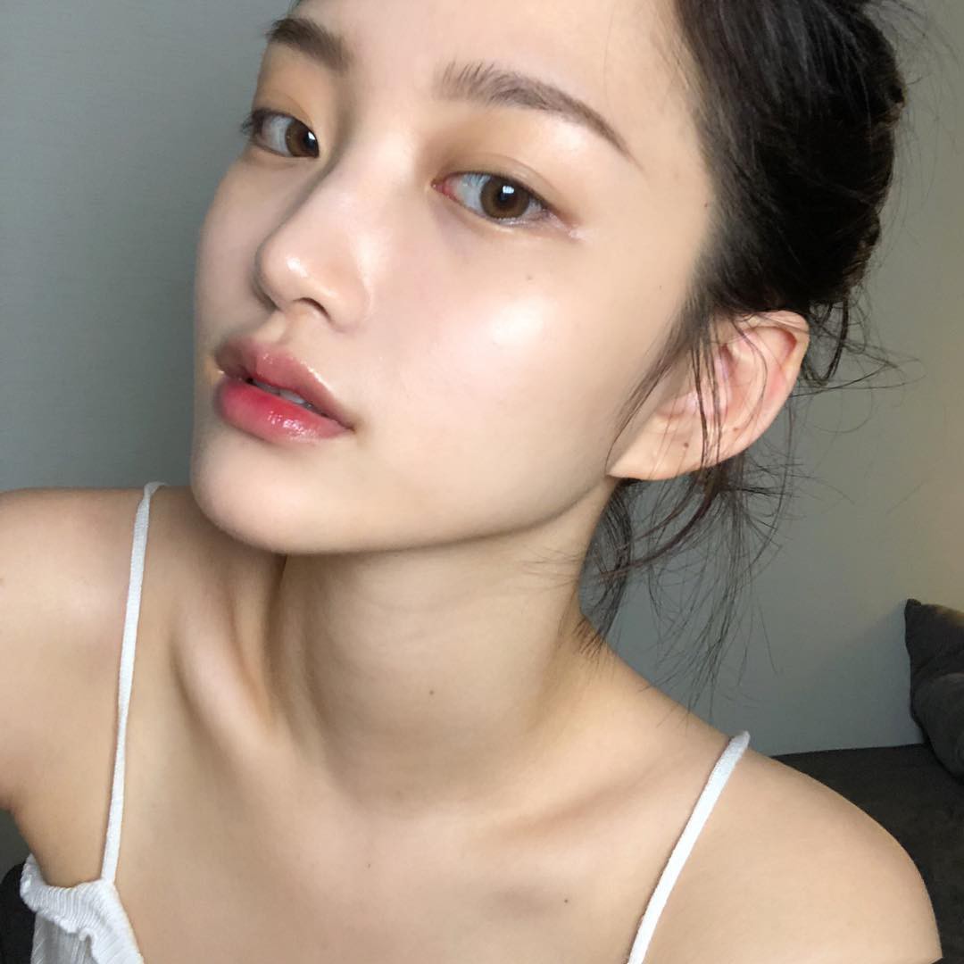 Không phải Collagen hay Vitamin E, loại Vitamin ít được quan tâm này mới giúp da bạn từ sần sùi thành căng mịn - Ảnh 2. Không phải Collagen hay Vitamin E, loại Vitamin ít được quan tâm này mới giúp da bạn từ sần sùi thành căng mịn - Ảnh 2.