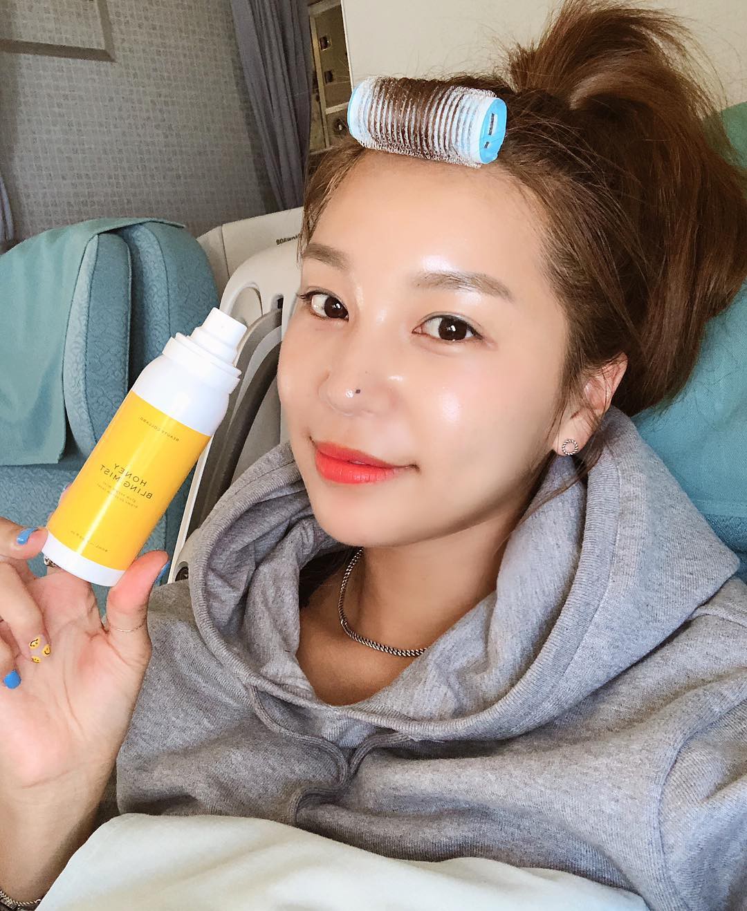 Không phải Collagen hay Vitamin E, loại Vitamin ít được quan tâm này mới giúp da bạn từ sần sùi thành căng mịn - Ảnh 1. Không phải Collagen hay Vitamin E, loại Vitamin ít được quan tâm này mới giúp da bạn từ sần sùi thành căng mịn - Ảnh 1.