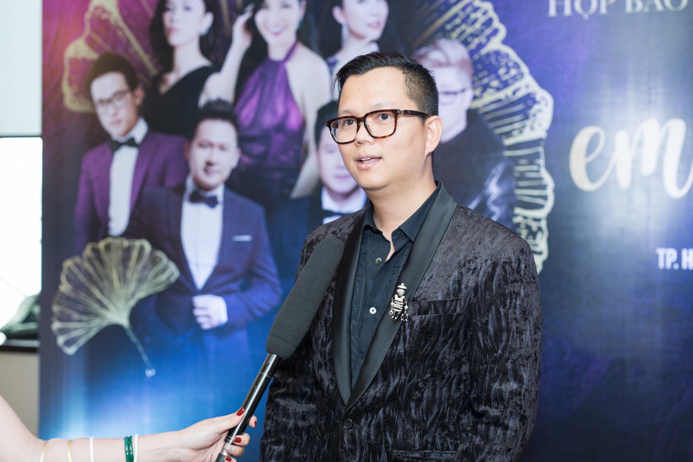 Linh Nga rạng rỡ tái xuất, kết hợp múa với Hoa hậu Riyo Mori - Ảnh 7. Linh Nga rạng rỡ tái xuất, kết hợp múa với Hoa hậu Riyo Mori - Ảnh 7.