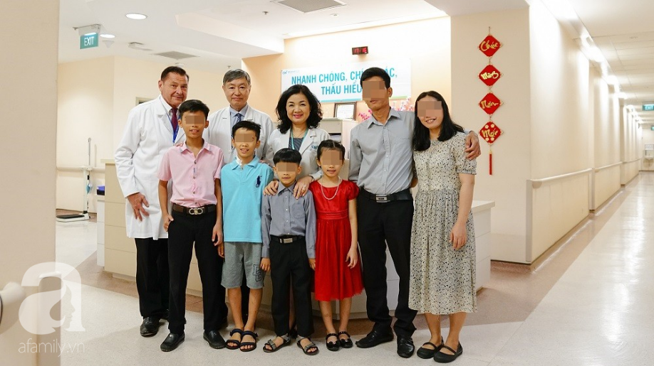 Cha mẹ nhất quyết không cho truyền máu, bé trai mang khối khối u gan nguy kịch được bác sĩ dùng cách này để hồi sinh - Ảnh 7. Cha mẹ nhất quyết không cho truyền máu, bé trai mang khối khối u gan nguy kịch được bác sĩ dùng cách này để hồi sinh - Ảnh 7.