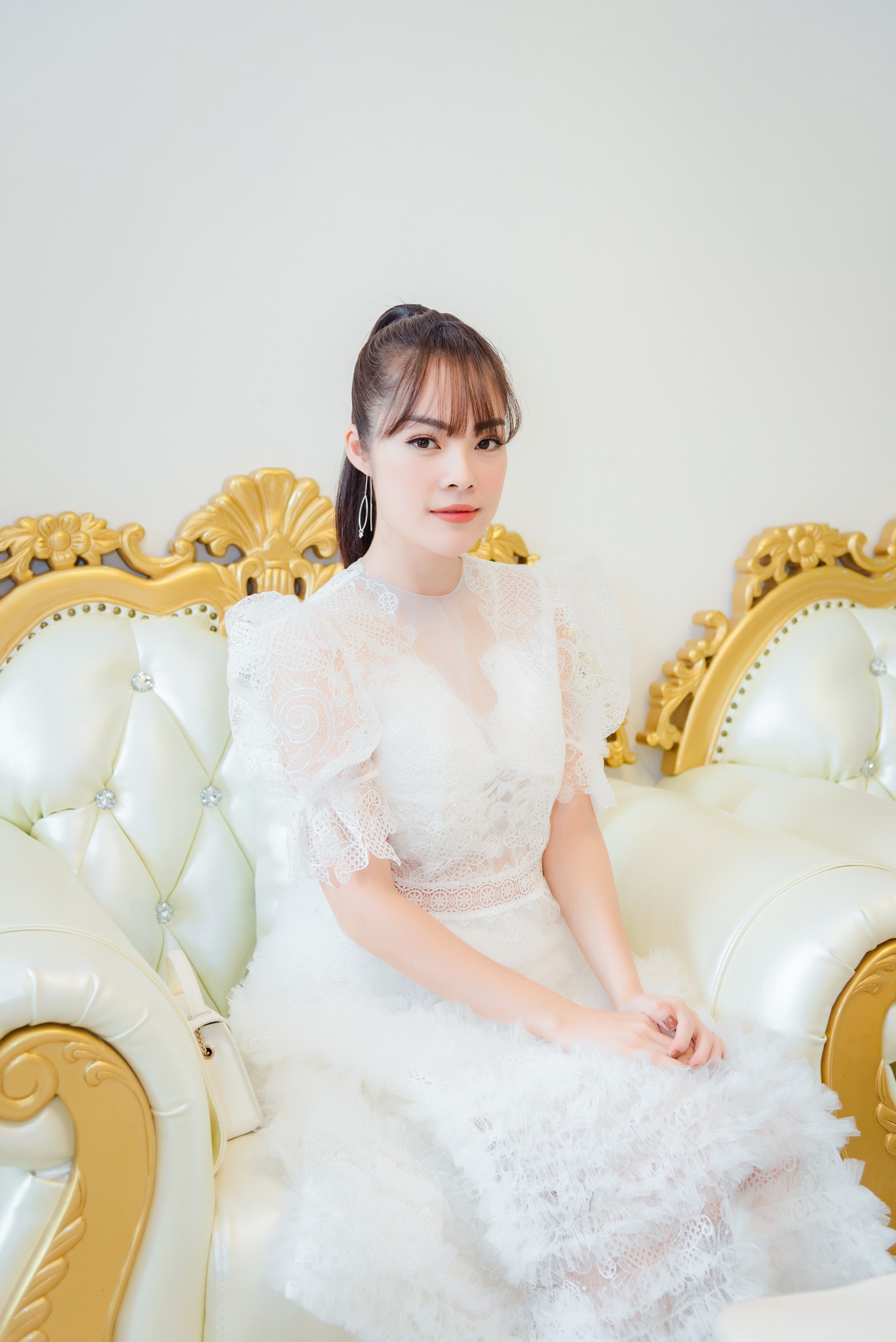 Dương Cẩm Lynh lần đầu lên tiếng sau khi công khai ly dị: Tôi không còn buồn vì hôn nhân tan vỡ - Ảnh 1. Dương Cẩm Lynh lần đầu lên tiếng sau khi công khai ly dị: Tôi không còn buồn vì hôn nhân tan vỡ - Ảnh 1.