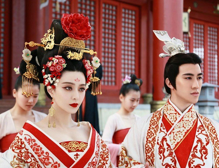 Nhìn lại loạt phim làm nên tên tuổi Phạm Băng Băng trước nguy cơ sự nghiệp đóng băng - Ảnh 10. Nhìn lại loạt phim làm nên tên tuổi Phạm Băng Băng trước nguy cơ sự nghiệp đóng băng - Ảnh 10.