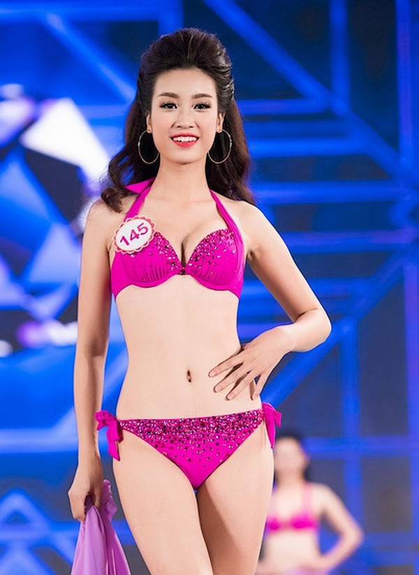Lịch sử áo tắm của các kỳ HHVN: từ một mảnh sang hai mảnh, ngày càng chóe hơn và kiệm vải hơn - Ảnh 10. Lịch sử áo tắm của các kỳ HHVN: từ một mảnh sang hai mảnh, ngày càng chóe hơn và kiệm vải hơn - Ảnh 10.
