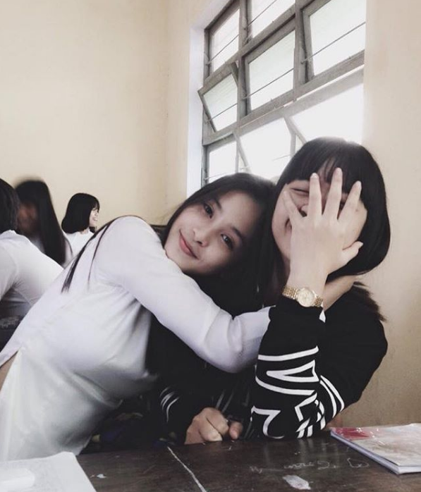 Hoa hậu v&agrave; &Aacute; hậu, ai mới l&agrave; thi&ecirc;n thần &aacute;o trắng khi c&ograve;n học cấp 3? - Ảnh 7.