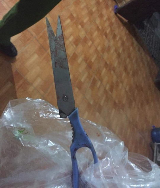 Bạn b&egrave; thương tiếc cho người vợ 17 tuổi xinh xắn bị chồng giết trong bữa ăn - Ảnh 3.