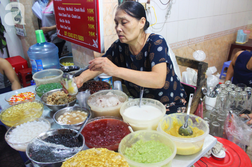 Ăn vặt ở Gia Lâm: Nhất định không thể bỏ qua 2 quán ăn vặt cực nổi tiếng nằm ngay cạnh nhau - Ảnh 3. Ăn vặt ở Gia Lâm: Nhất định không thể bỏ qua 2 quán ăn vặt cực nổi tiếng nằm ngay cạnh nhau - Ảnh 3.