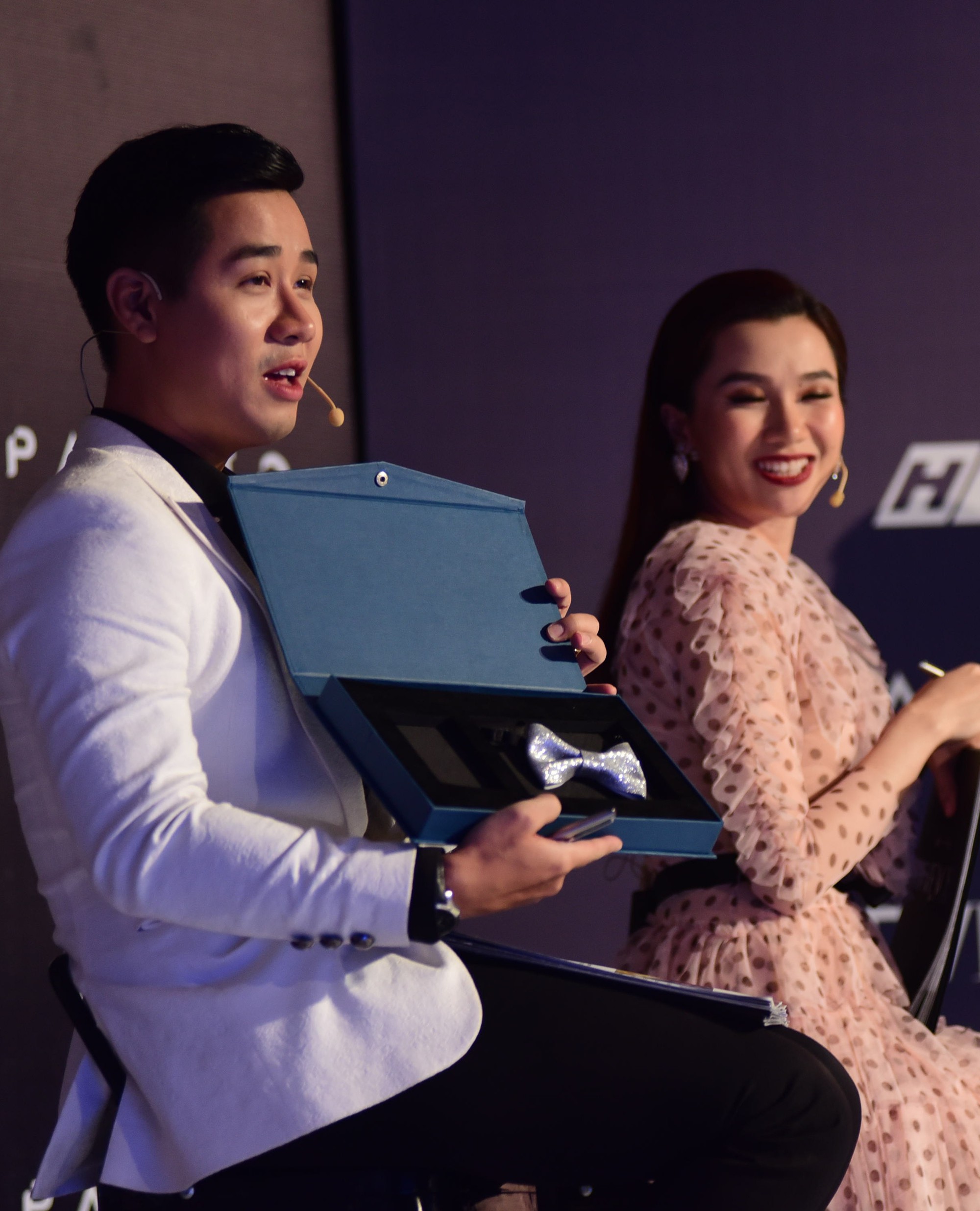 Nguyên Khang làm huấn luyện viên, căng thẳng ngồi ghế nóng show thực tế về MC - Ảnh 6. Nguyên Khang làm huấn luyện viên, căng thẳng ngồi ghế nóng show thực tế về MC - Ảnh 6.