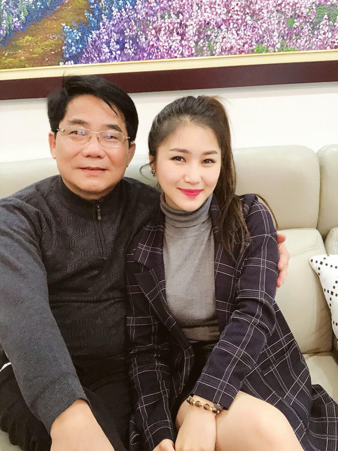 Nhà riêng ở quê của Hương Tràm gây bất ngờ vì sự sang trọng, bề thế - Ảnh 3. Nhà riêng ở quê của Hương Tràm gây bất ngờ vì sự sang trọng, bề thế - Ảnh 3.