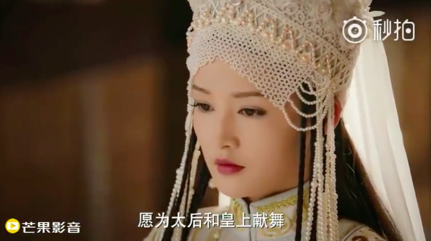 Trọn bộ cảnh Hàm Hương - Lý Thấm xuất hiện: Tử Cấm Thành bị càn quét, Càn Long - Hoắc Kiến Hoa say mê điên dại - Ảnh 8. Trọn bộ cảnh Hàm Hương - Lý Thấm xuất hiện: Tử Cấm Thành bị càn quét, Càn Long - Hoắc Kiến Hoa say mê điên dại - Ảnh 8.