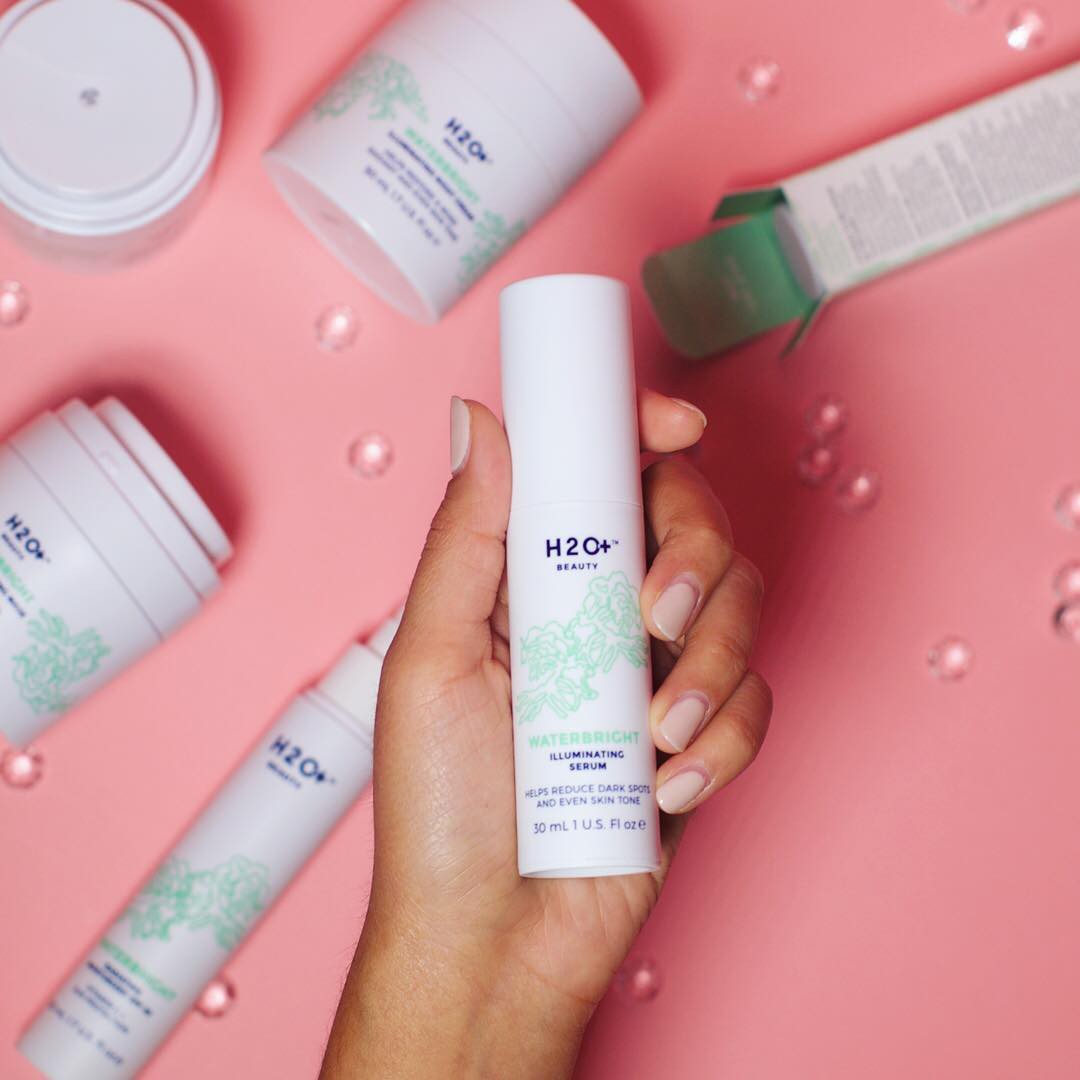 Từ tuổi 20 trở đi, quy trình chăm da của bạn cần phải bổ sung 5 sản phẩm này thì mới tránh được nguy cơ lão hóa không phanh - Ảnh 2. Từ tuổi 20 trở đi, quy trình chăm da của bạn cần phải bổ sung 5 sản phẩm này thì mới tránh được nguy cơ lão hóa không phanh - Ảnh 2.