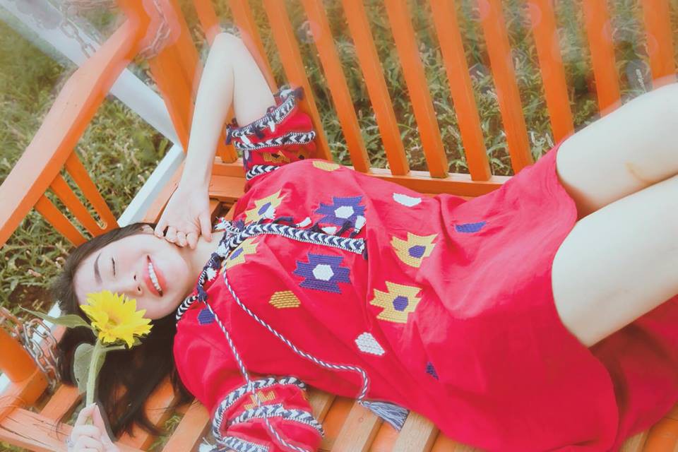 Không cần khoe da thịt, gái hai con Elly Trần vẫn đốt mắt fan hâm mộ với vóc dáng nuột nà như thiếu nữ đôi mươi - Ảnh 1. Không cần khoe da thịt, gái hai con Elly Trần vẫn đốt mắt fan hâm mộ với vóc dáng nuột nà như thiếu nữ đôi mươi - Ảnh 1.