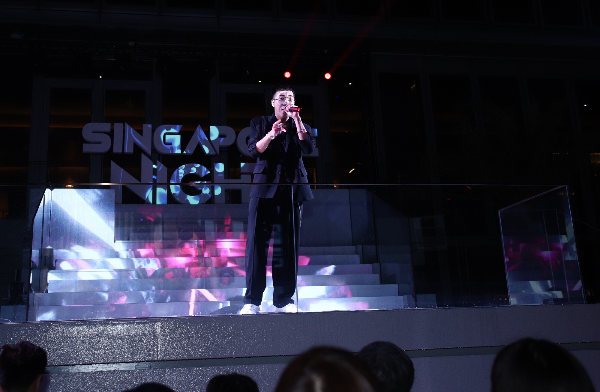 Only C háo hức khi lần đầu bắt tay ca sĩ đình đám của Singapore - Ảnh 8. Only C háo hức khi lần đầu bắt tay ca sĩ đình đám của Singapore - Ảnh 8.