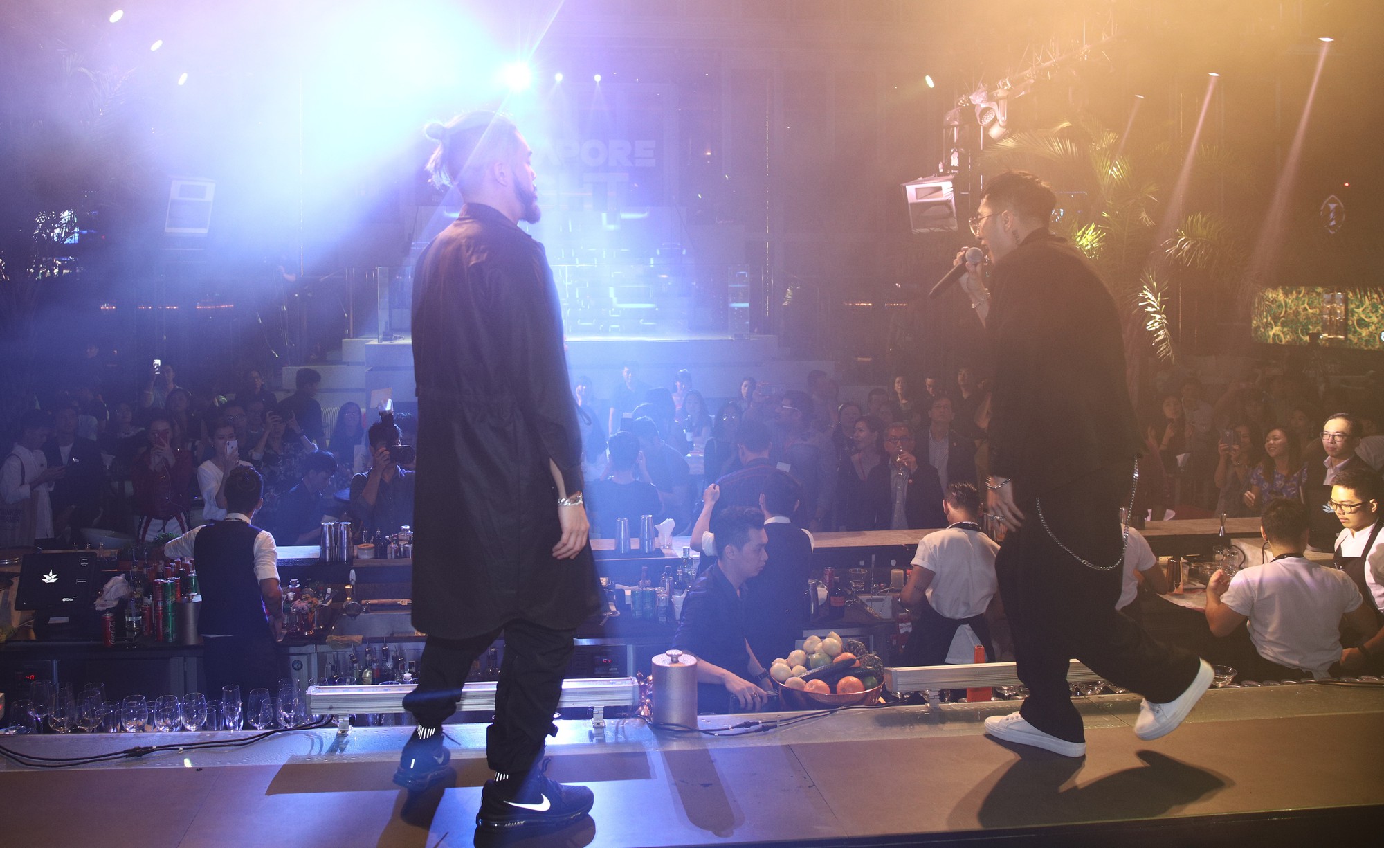 Only C háo hức khi lần đầu bắt tay ca sĩ đình đám của Singapore - Ảnh 11. Only C háo hức khi lần đầu bắt tay ca sĩ đình đám của Singapore - Ảnh 11.