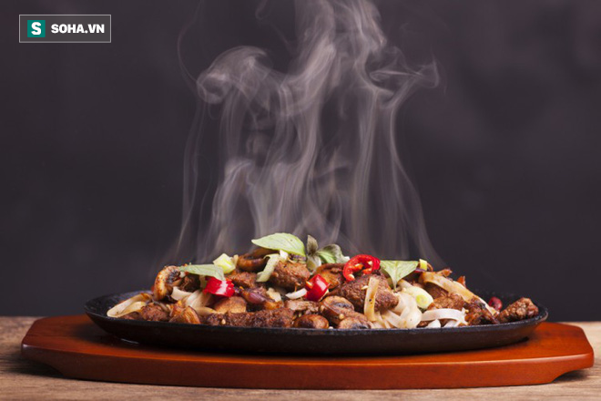 Chỉ cần thấy 1 trong 4 dấu hiệu này lặp lại 2 tuần: Bạn nên đi khám ung thư thực quản gấp - Ảnh 2. Chỉ cần thấy 1 trong 4 dấu hiệu này lặp lại 2 tuần: Bạn nên đi khám ung thư thực quản gấp - Ảnh 2.
