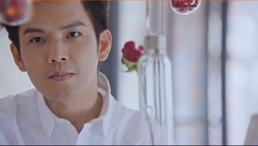 Gục ngã trước không gian chúc mừng sinh nhật đầy lãng mạn Chung Hán Lương chuẩn bị cho người yêu kém 21 tuổi - Ảnh 5. Gục ngã trước không gian chúc mừng sinh nhật đầy lãng mạn Chung Hán Lương chuẩn bị cho người yêu kém 21 tuổi - Ảnh 5.