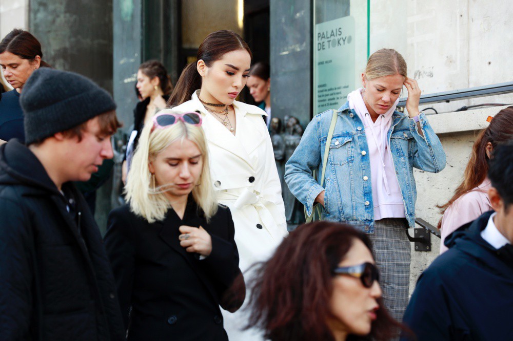 Kỳ Duyên sang chảnh, thần thái đẳng cấp tại Paris Fashion Week - Ảnh 10. Kỳ Duyên sang chảnh, thần thái đẳng cấp tại Paris Fashion Week - Ảnh 10.