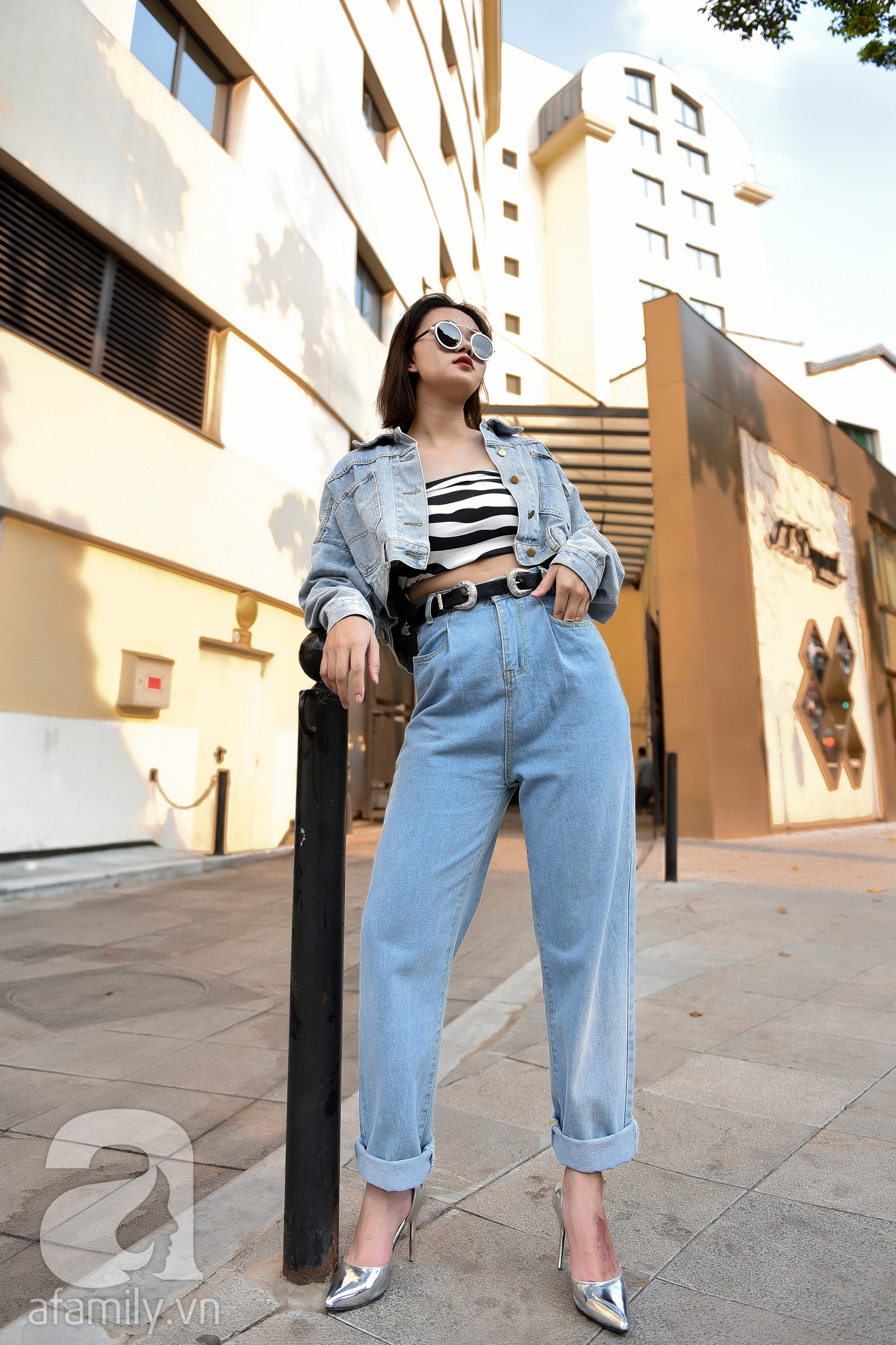 Lướt 1 vòng qua street style cuối tuần, bạn có ngay vài công thức mix đồ chuẩn không cần chỉnh cho thu này - Ảnh 12. Lướt 1 vòng qua street style cuối tuần, bạn có ngay vài công thức mix đồ chuẩn không cần chỉnh cho thu này - Ảnh 12.