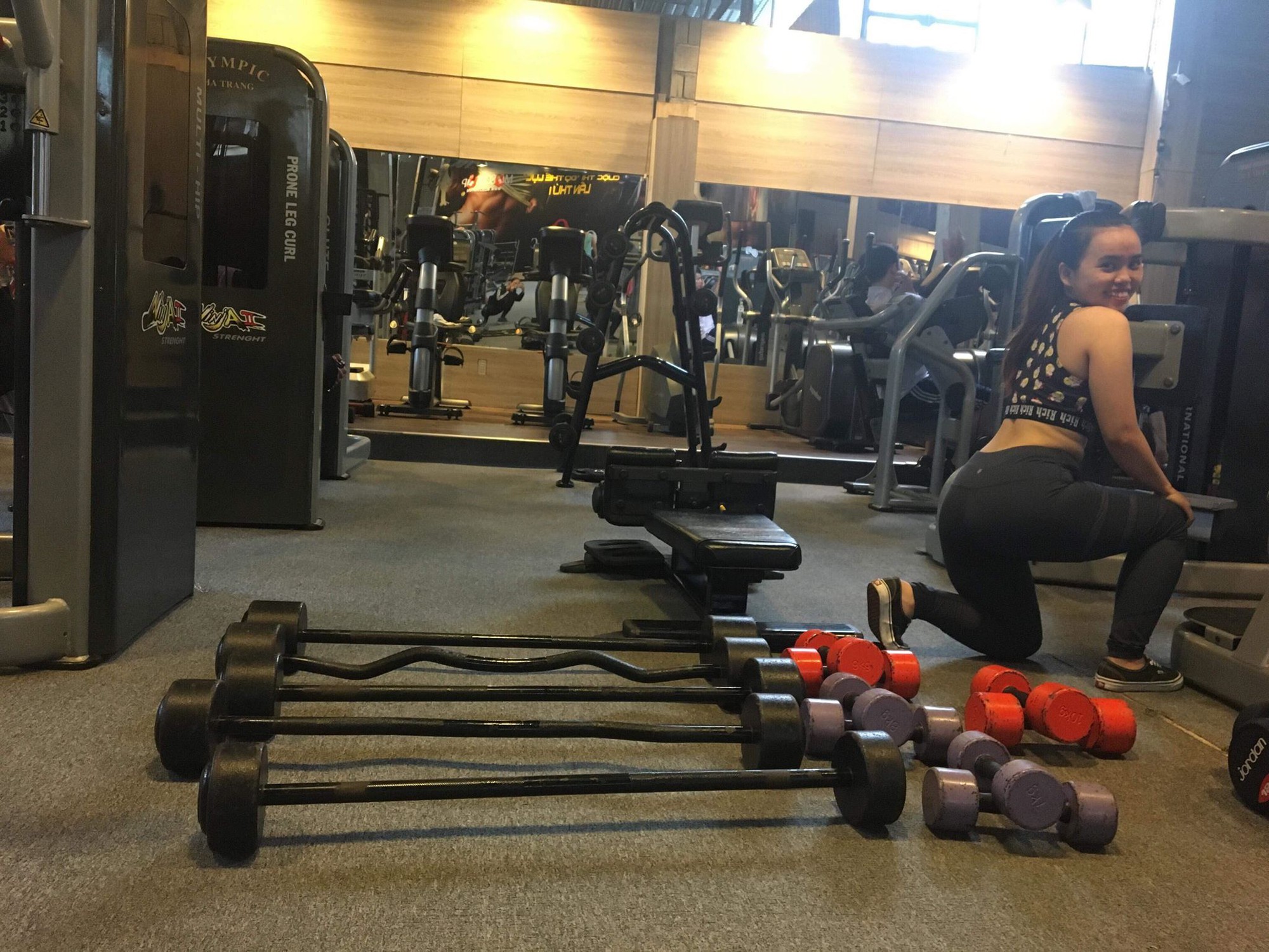 Giảm 10kg chỉ sau 2 tháng tập gym theo hướng dẫn của huấn luyện viên, cô gái trẻ sở hữu thân hình nuột nà, tự tin đón Tết - Ảnh 7. Giảm 10kg chỉ sau 2 tháng tập gym theo hướng dẫn của huấn luyện viên, cô gái trẻ sở hữu thân hình nuột nà, tự tin đón Tết - Ảnh 7.