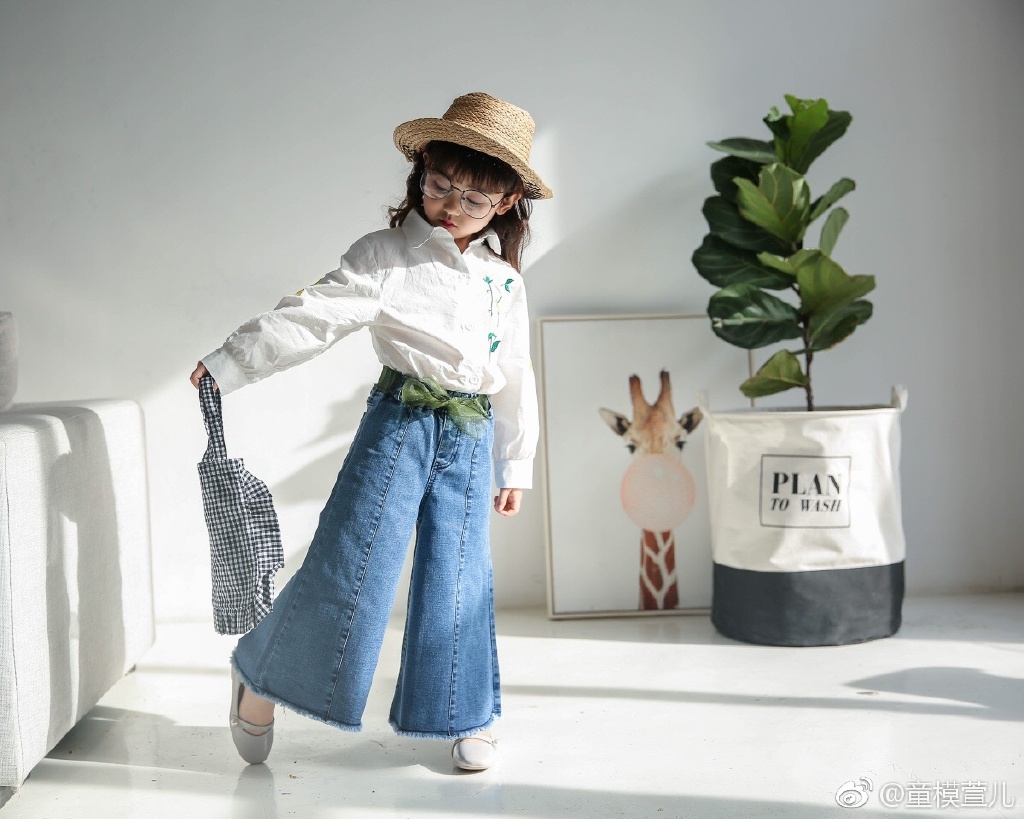 Có con gái xinh như thiên thần, mẹ nhiều lần phải khổ sở chứng minh vẻ đẹp của con là hoàn toàn tự nhiên - Ảnh 11.