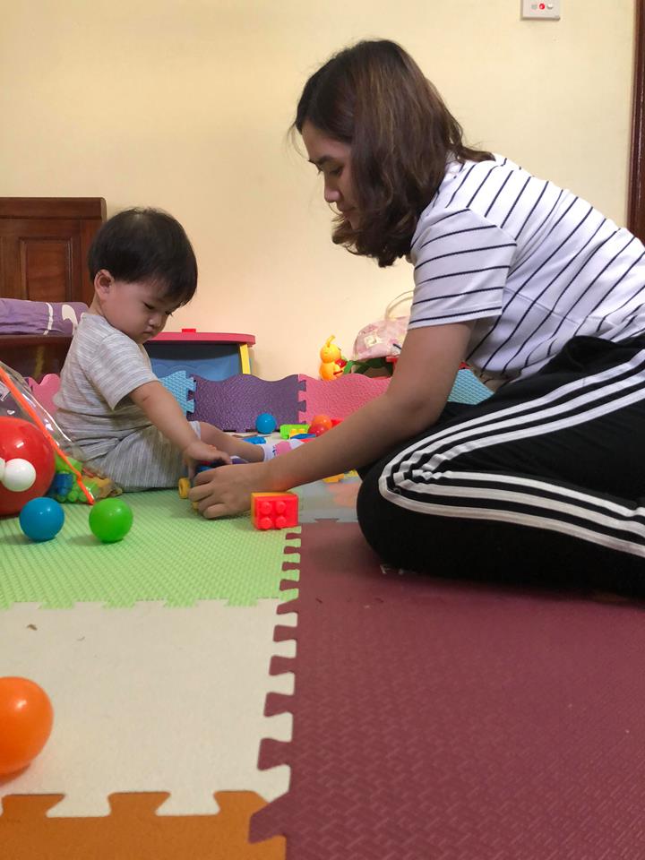 “Ông bố quốc dân” tự chế bảng busy board làm quà 8/3 dành tặng con gái - Ảnh 5. “Ông bố quốc dân” tự chế bảng busy board làm quà 8/3 dành tặng con gái - Ảnh 5.