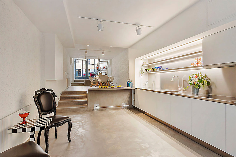 Tầng hầm cũ biến thành căn phòng sang chảnh nhờ được cải tạo đúng cách - Ảnh 1. Tầng hầm cũ biến thành căn phòng sang chảnh nhờ được cải tạo đúng cách - Ảnh 1.