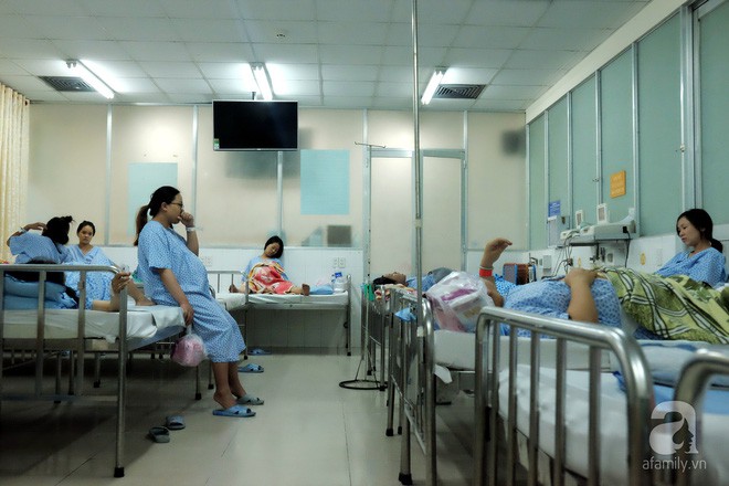 Bà mẹ 24 tuổi ở Sài Gòn sinh bé gái ngay thời khắc đầu tiên của năm 2018 - Ảnh 2. Bà mẹ 24 tuổi ở Sài Gòn sinh bé gái ngay thời khắc đầu tiên của năm 2018 - Ảnh 2.