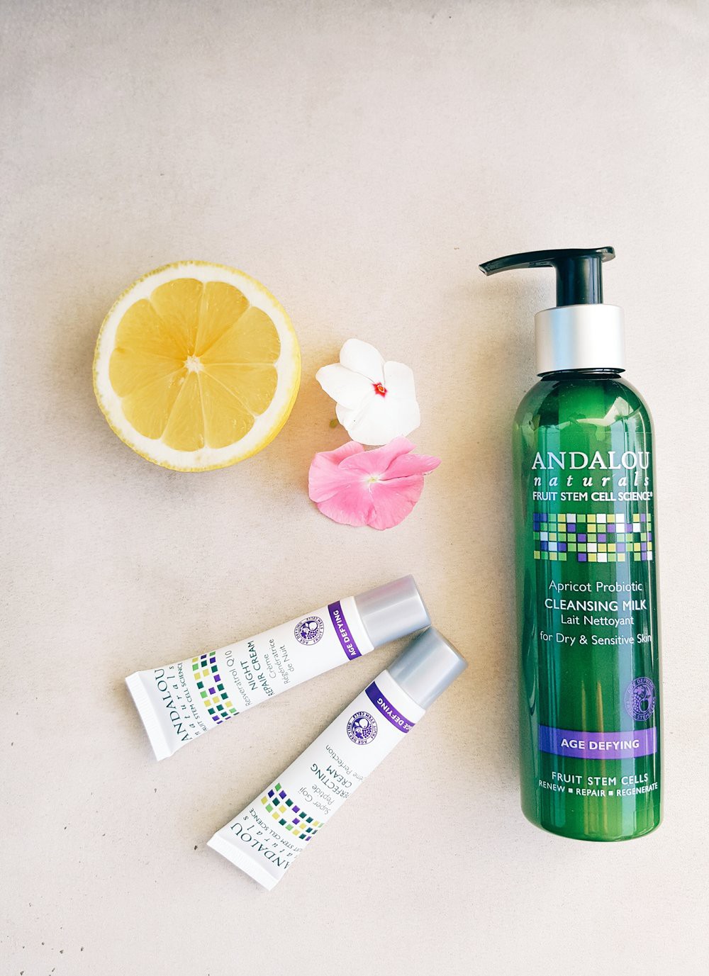 6 sữa rửa mặt bình dân làm sạch hiệu quả mà không gây khô da, trong đó có 1 sản phẩm Việt Nam vô cùng quen thuộc - Ảnh 4. 6 sữa rửa mặt bình dân làm sạch hiệu quả mà không gây khô da, trong đó có 1 sản phẩm Việt Nam vô cùng quen thuộc - Ảnh 4.