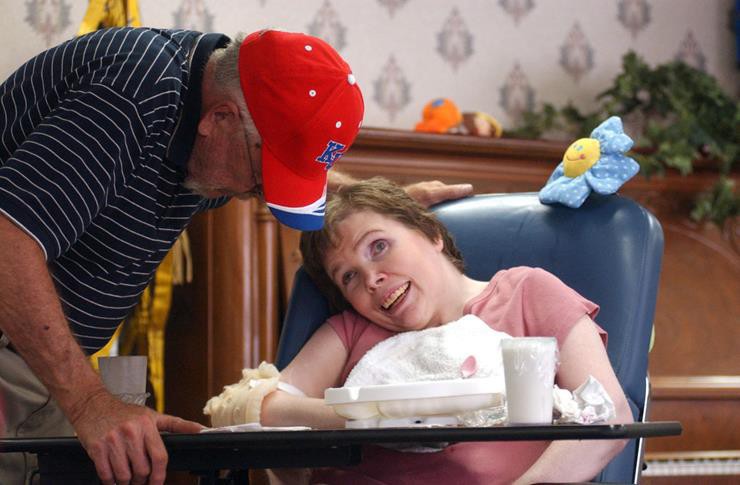 20 năm chìm trong hôn mê, đến khi tỉnh dậy, cô gái nói cho gia đình nghe một sự thật khiến y học kinh ngạc - Ảnh 5. 20 năm chìm trong hôn mê, đến khi tỉnh dậy, cô gái nói cho gia đình nghe một sự thật khiến y học kinh ngạc - Ảnh 5.