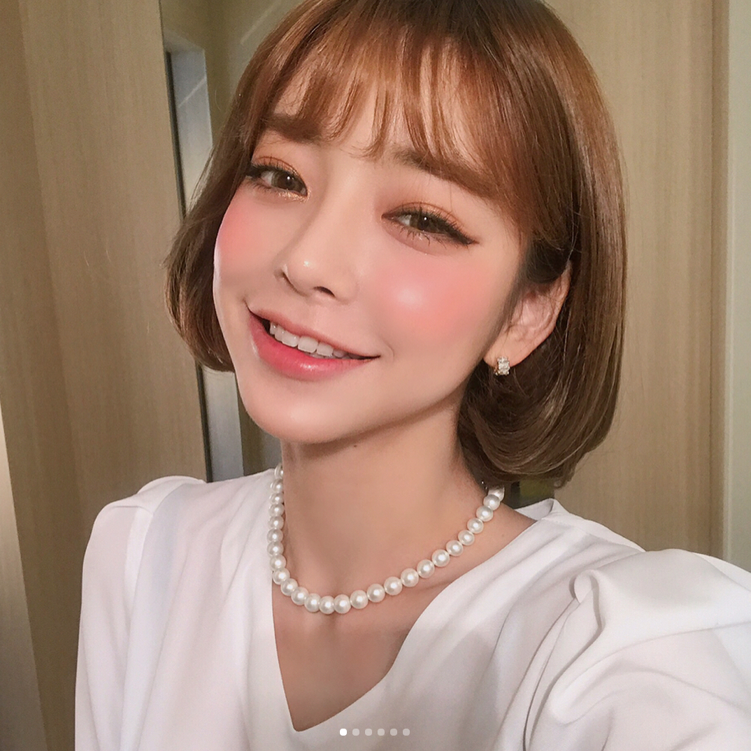 3 xu hướng trang điểm được dự đoán sẽ tạo nên cơn sốt trong năm 2018 - Ảnh 15. 3 xu hướng trang điểm được dự đoán sẽ tạo nên cơn sốt trong năm 2018 - Ảnh 15.