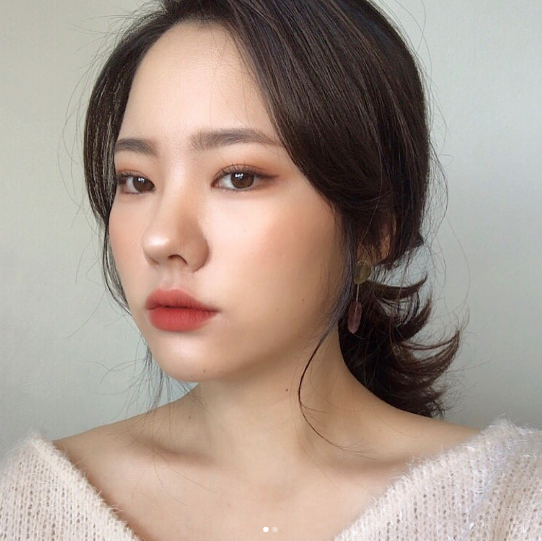 3 xu hướng trang điểm được dự đoán sẽ tạo nên cơn sốt trong năm 2018 - Ảnh 9. 3 xu hướng trang điểm được dự đoán sẽ tạo nên cơn sốt trong năm 2018 - Ảnh 9.