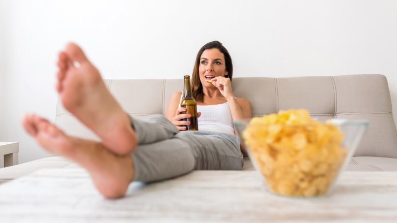 Những thói quen tàn phá cơ thể bạn hàng ngày hàng giờ mà bạn vẫn vô tình làm - Ảnh 1. Những thói quen tàn phá cơ thể bạn hàng ngày hàng giờ mà bạn vẫn vô tình làm - Ảnh 1.