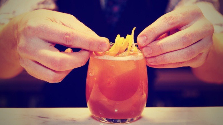 7 thói quen ăn uống này sẽ khiến bạn già nhanh đến chóng mặt - Ảnh 3. 7 thói quen ăn uống này sẽ khiến bạn già nhanh đến chóng mặt - Ảnh 3.