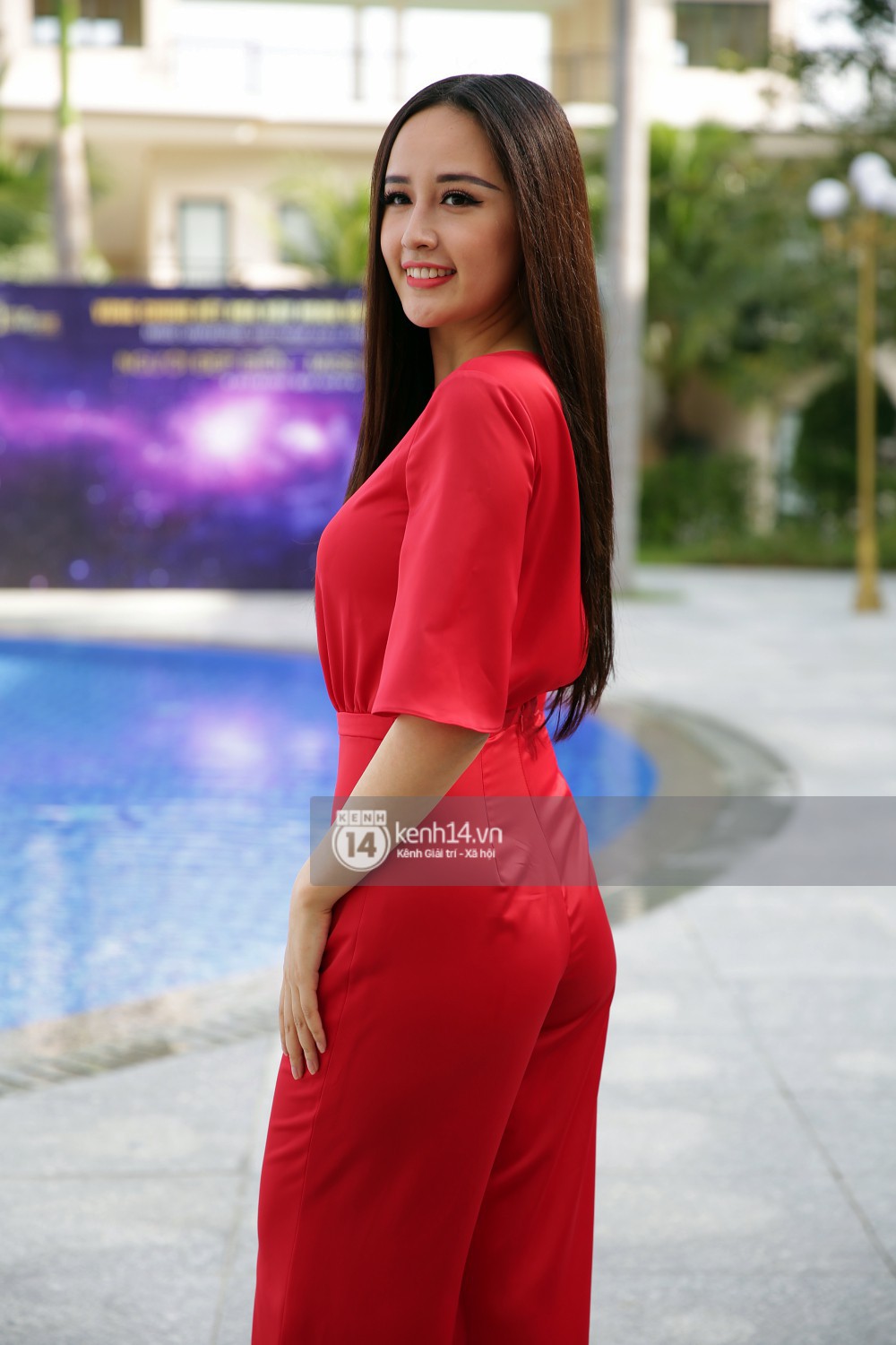 Sau 3 năm ở ẩn, Mai Phương Thúy xuất hiện với đôi lông mày có hơi sai quá không? - Ảnh 3. Sau 3 năm ở ẩn, Mai Phương Thúy xuất hiện với đôi lông mày có hơi sai quá không? - Ảnh 3.