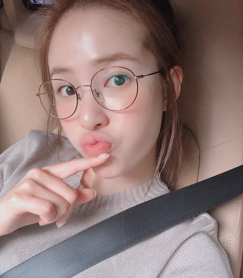 Nếu thấy làn da xuất hiện 1 trong 3 dấu hiệu sau thì khả năng cao là bạn đã chọn sai sữa rửa mặt - Ảnh 2. Nếu thấy làn da xuất hiện 1 trong 3 dấu hiệu sau thì khả năng cao là bạn đã chọn sai sữa rửa mặt - Ảnh 2.