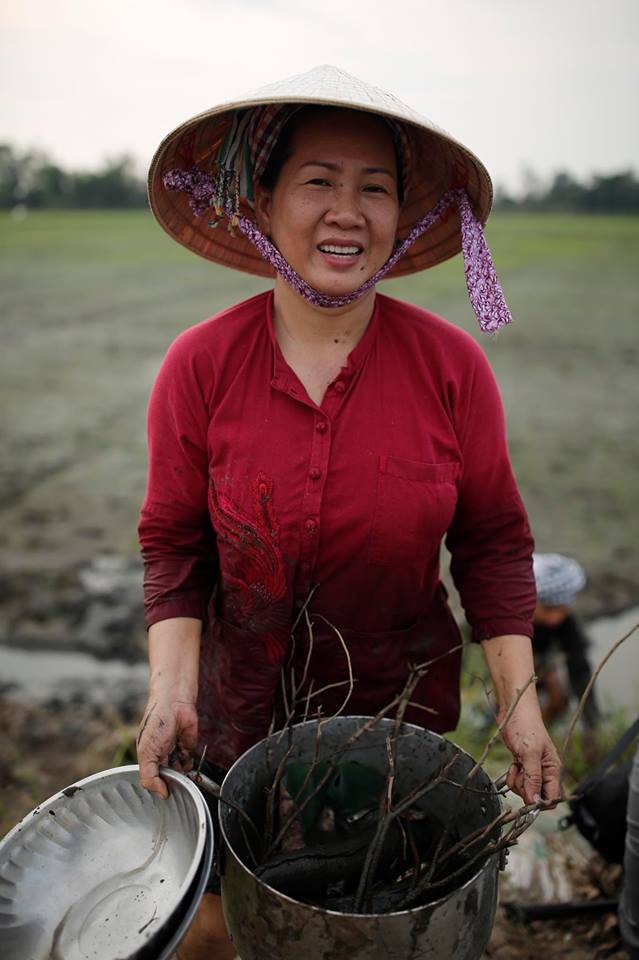 Nghệ nh&acirc;n ẩm thực Đo&agrave;n Thu Thủy viết về Tết miền T&acirc;y trong k&yacute; ức, bao người xa qu&ecirc; rưng rưng nước mắt khi đọc - Ảnh 1.