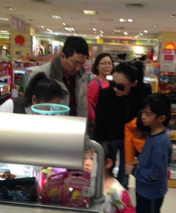 Sinh qu&yacute; tử cho đại gia, Trương B&aacute; Chi được người t&igrave;nh tặng si&ecirc;u biệt thự trị gi&aacute; 250 tỷ đồng? - Ảnh 5.