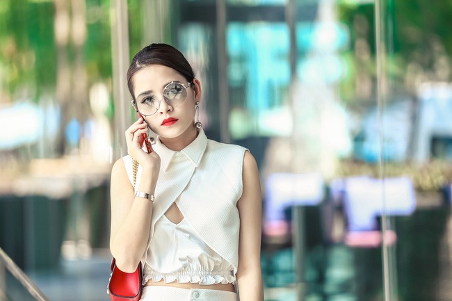 Mối t&igrave;nh đầu của t&ocirc;i: Chi Pu xinh đẹp, sang chảnh hết phần người kh&aacute;c nhưng diễn xuất lại g&acirc;y tranh c&atilde;i  - Ảnh 2.