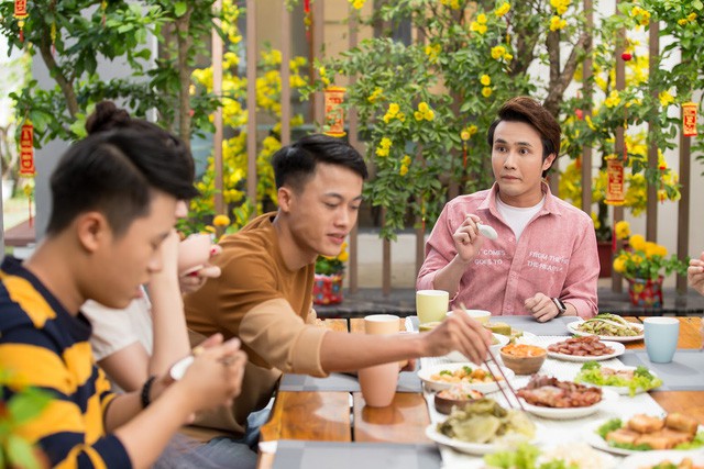 H&uacute;t view khủng m&ugrave;a Tết, đ&acirc;y l&agrave; 4 c&acirc;u n&oacute;i khiến fans &aacute;m ảnh từ clip mới nhất của Huỳnh Lập &ndash; Quang Trung! - Ảnh 5.