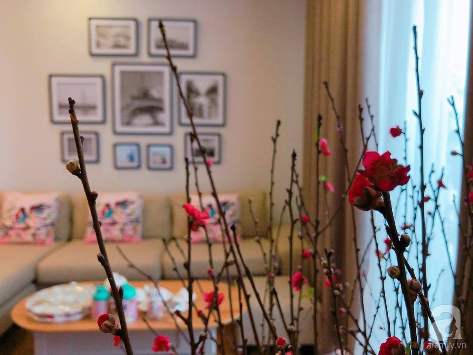 Muôn kiểu chị em cắm đào trang trí nhà: Thấy đào là thấy Tết - Ảnh 4. Muôn kiểu chị em cắm đào trang trí nhà: Thấy đào là thấy Tết - Ảnh 4.