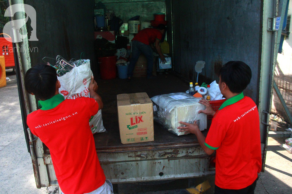 Chung cư bị nghi&ecirc;ng 45cm giữa trung t&acirc;m S&agrave;i G&ograve;n, h&agrave;ng trăm người d&acirc;n khốn khổ chuyển nh&agrave; ng&agrave;y cận Tết - Ảnh 1.