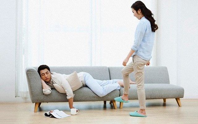 Mỗi lần Tết đến, t&ocirc;i lại ph&aacute;t sợ, ph&aacute;t mệt với c&aacute;ch dọn nh&agrave; độc nhất v&ocirc; nhị của mẹ chồng - Ảnh 1.