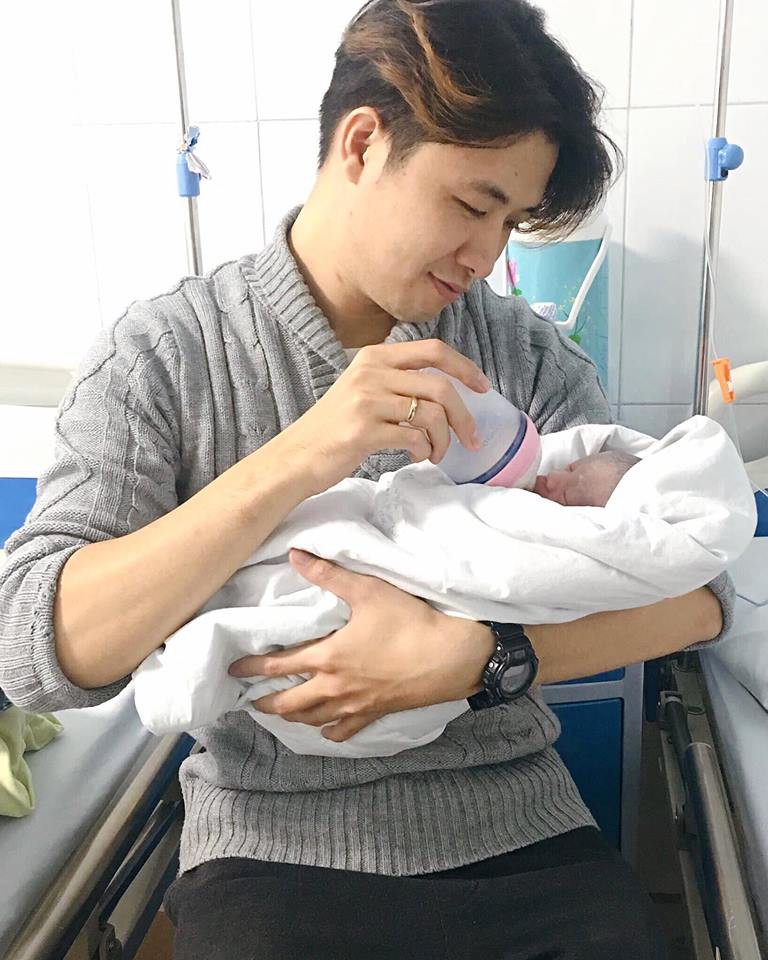 Mẹ Hà Nội 8 lần thông tắc sữa trong tháng đầu sau sinh và câu chuyện gian nan tìm dòng sữa mẹ cho con - Ảnh 4. Mẹ Hà Nội 8 lần thông tắc sữa trong tháng đầu sau sinh và câu chuyện gian nan tìm dòng sữa mẹ cho con - Ảnh 4.
