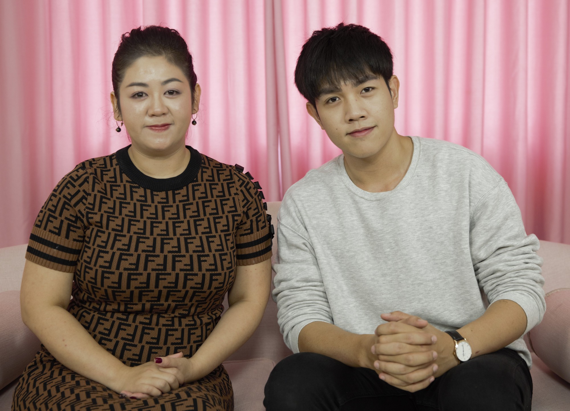 LIVESTREAM Tâm tình phái đẹp: Xin bố mẹ đừng ngoại tình! - Ảnh 3. LIVESTREAM Tâm tình phái đẹp: Xin bố mẹ đừng ngoại tình! - Ảnh 3.