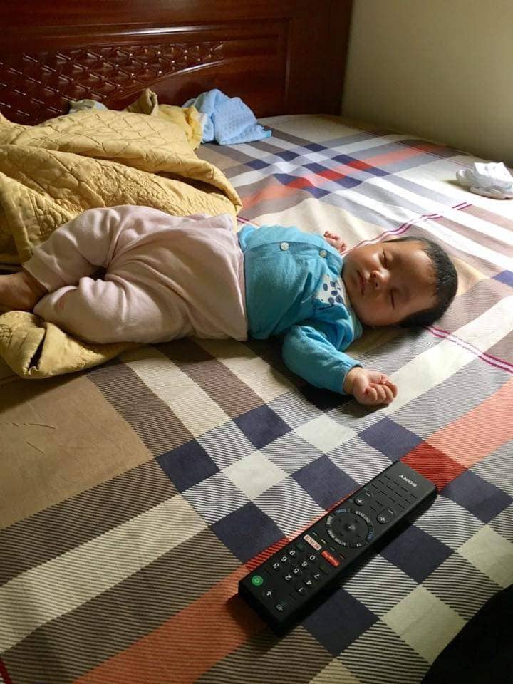 Vừa sinh mổ được 28 ngày thì con mất, mẹ trẻ lại có bầu luôn sau 3 tháng và đối mặt với bao hiểm nguy - Ảnh 6. Vừa sinh mổ được 28 ngày thì con mất, mẹ trẻ lại có bầu luôn sau 3 tháng và đối mặt với bao hiểm nguy - Ảnh 6.