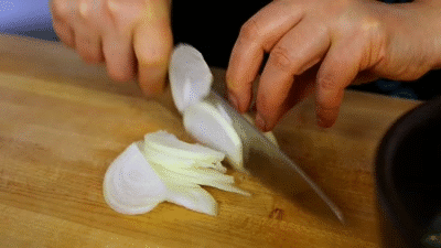 Cứ ăn mãi thịt ngấy đến tận cổ nên tôi làm thêm cả món salad dưa chuột này, ai ngờ nồi cơm hết veo - Ảnh 6. Cứ ăn mãi thịt ngấy đến tận cổ nên tôi làm thêm cả món salad dưa chuột này, ai ngờ nồi cơm hết veo - Ảnh 6.