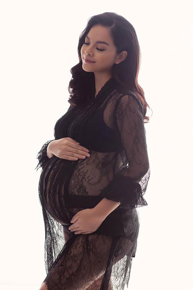 Những khoảnh khắc khoe bụng bầu đẹp hút hồn của loạt mỹ nhân Việt, nhưng độc nhất vẫn là người này - Ảnh 6. Những khoảnh khắc khoe bụng bầu đẹp hút hồn của loạt mỹ nhân Việt, nhưng độc nhất vẫn là người này - Ảnh 6.