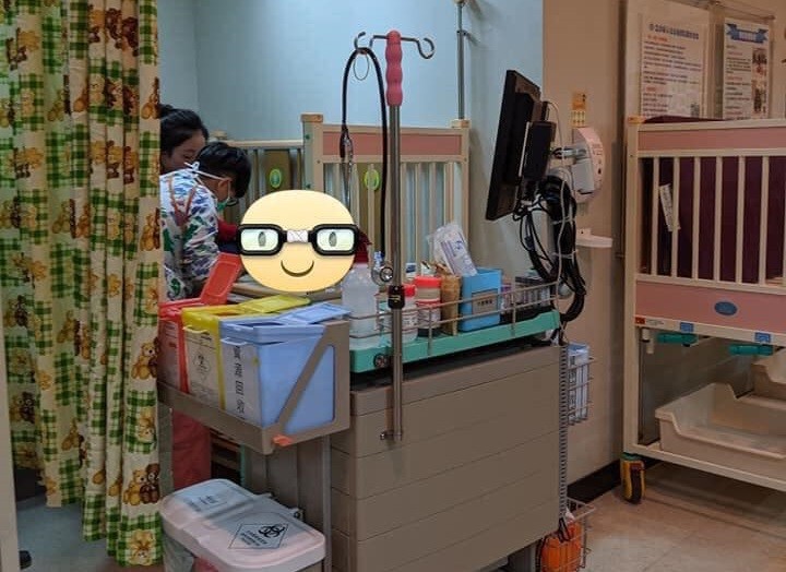 Bệnh nhi đau bụng vì nguyên nhân không ngờ, bác sĩ cảnh báo căn bệnh có thể nguy hiểm tính mạng - Ảnh 2. Bệnh nhi đau bụng vì nguyên nhân không ngờ, bác sĩ cảnh báo căn bệnh có thể nguy hiểm tính mạng - Ảnh 2.