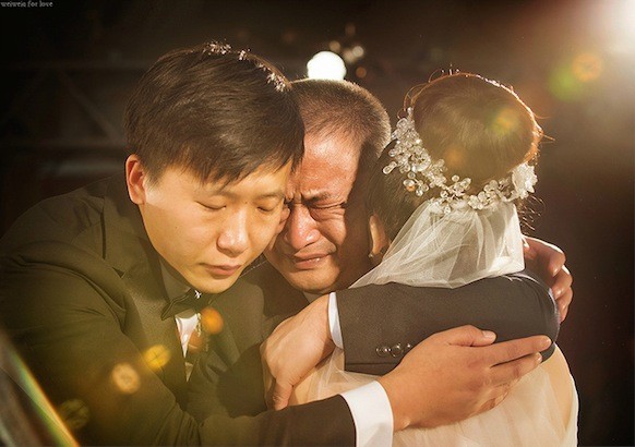 Ngày con gái lấy chồng, bố gửi bức thư dặn dò khiến nhiều người rơi nước mắt - Ảnh 4. Ngày con gái lấy chồng, bố gửi bức thư dặn dò khiến nhiều người rơi nước mắt - Ảnh 4.