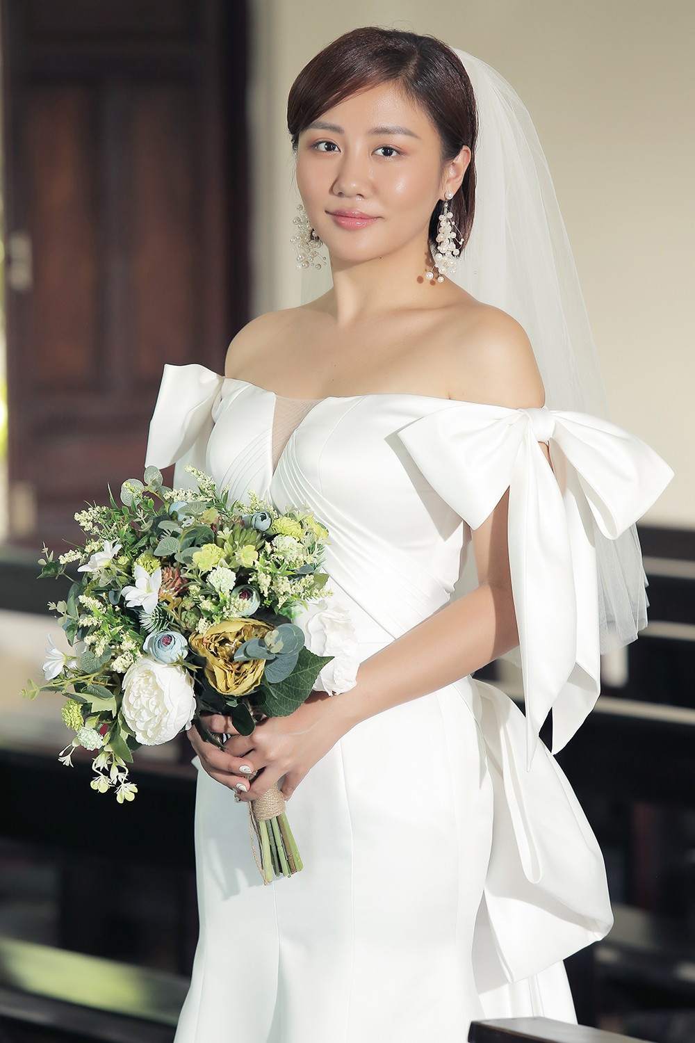 Văn Mai Hương tiếp tục lừa cả showbiz: Không đám cưới với Bùi Anh Tuấn mà hôn môi đồng giới Đồng Ánh Quỳnh - Ảnh 2. Văn Mai Hương tiếp tục lừa cả showbiz: Không đám cưới với Bùi Anh Tuấn mà hôn môi đồng giới Đồng Ánh Quỳnh - Ảnh 2.